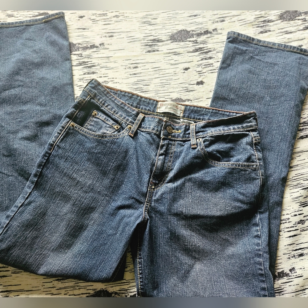 Levi Stretch Low Rise Bootcut Dark Wash Jeans